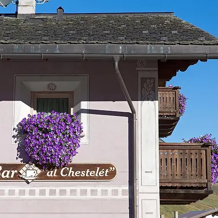 Alojamento de Acomodação e Pequeno-almoço Al Chestelet Livigno